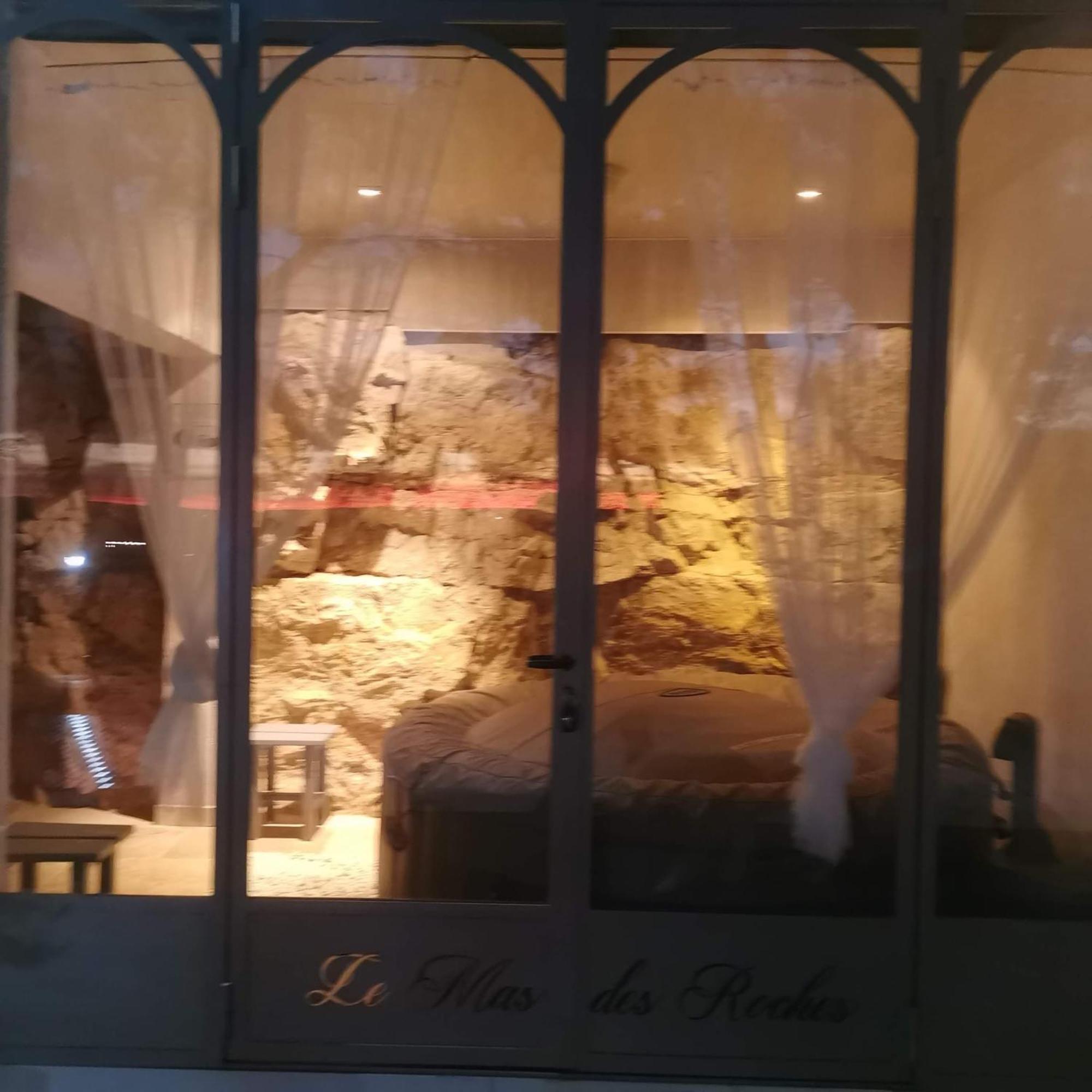 Des Roches à Casa de hóspedes Velaux