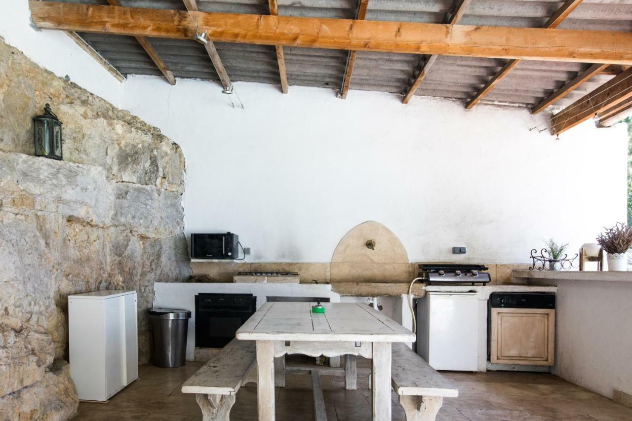 Des Roches à Casa de hóspedes Velaux
