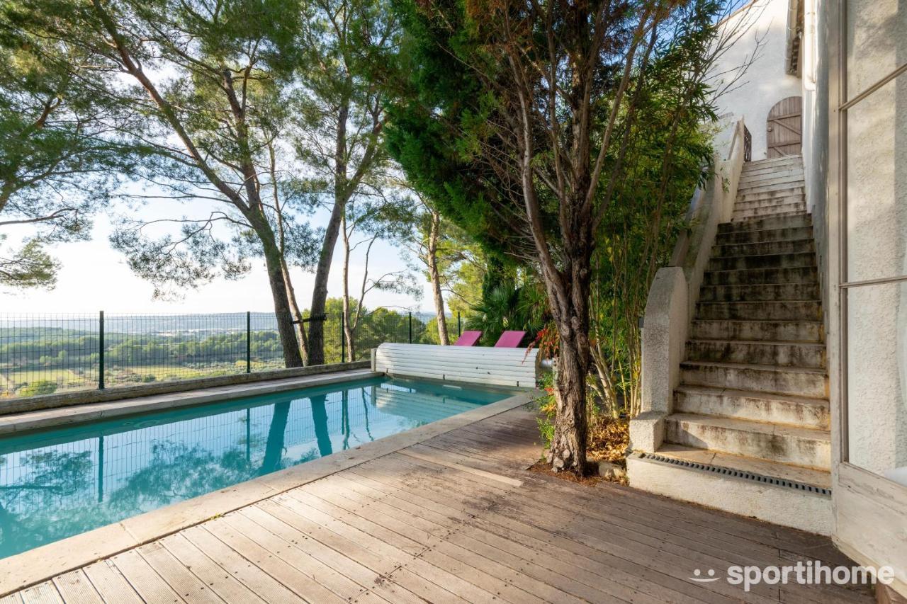 Des Roches A Guest house Velaux
