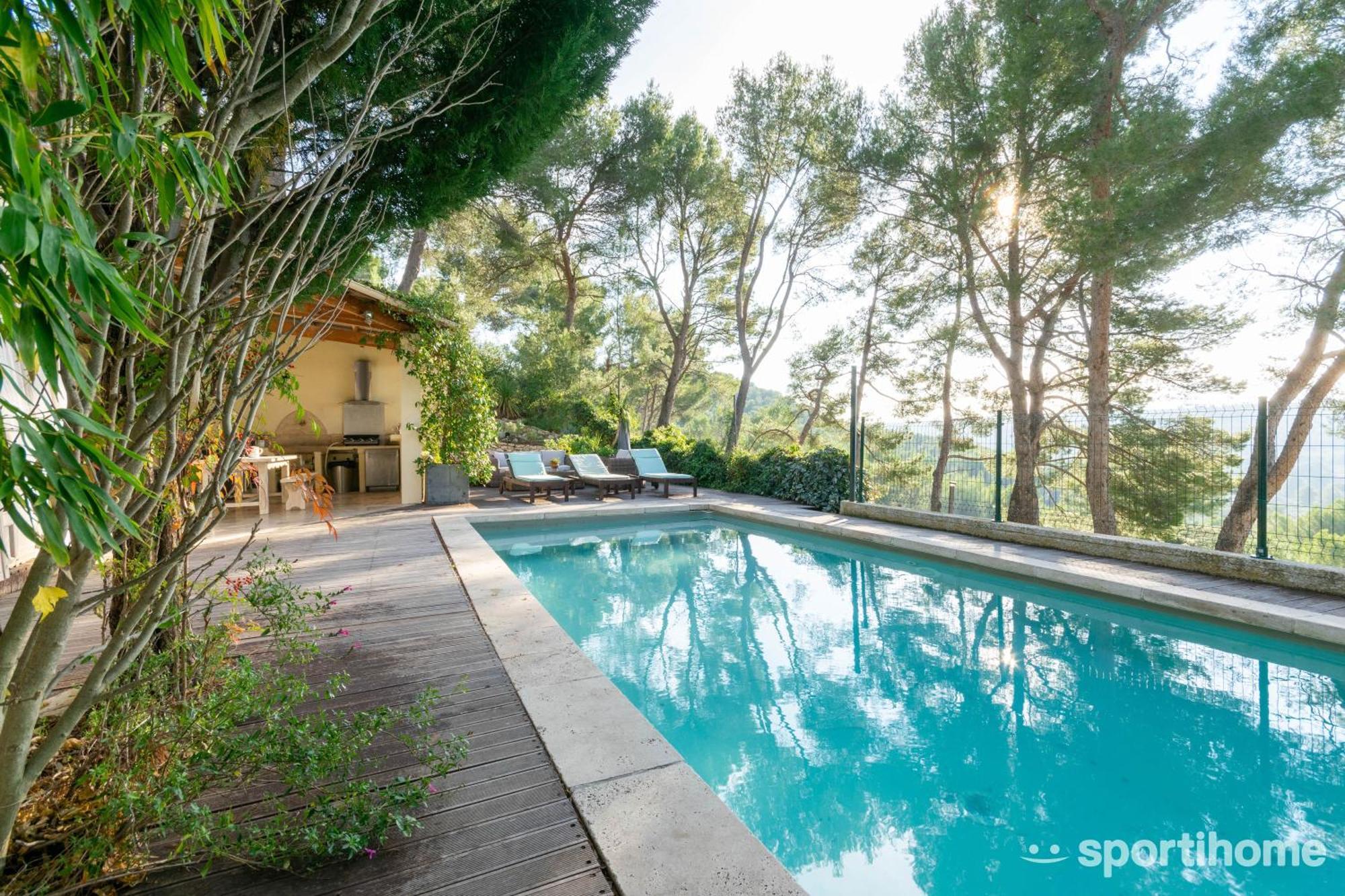 Guest house Des Roches A 5*